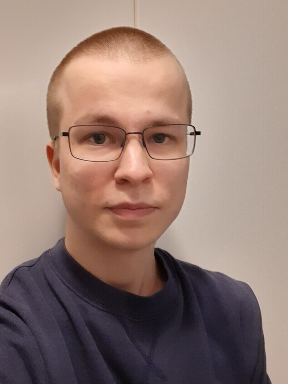 Kari opiskelee musiikkipedagogiksi.