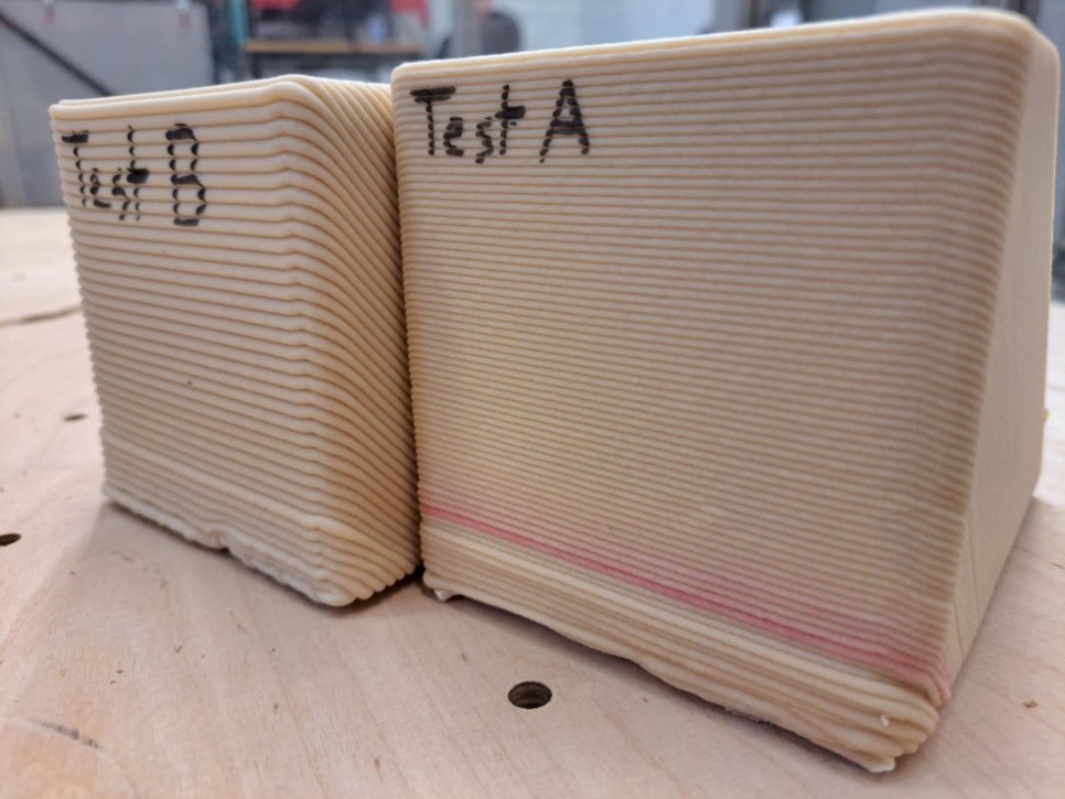 Picture shows printed test parts for 1- and 2-mm layer height with angled slicing strategy