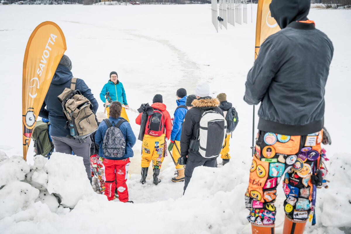 Opiskelijoita Winterfest-tapahtumassa.