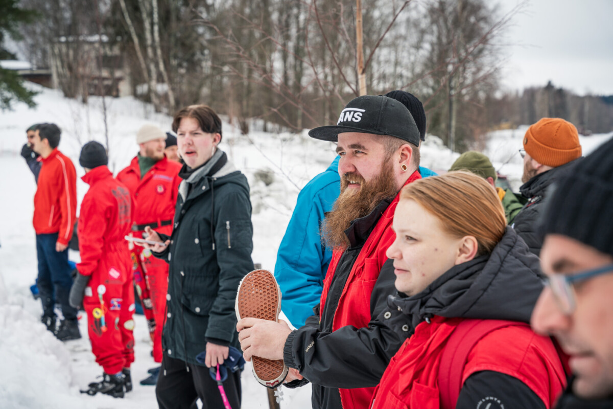 Opiskelijoita Winterfest-tapahtumassa.