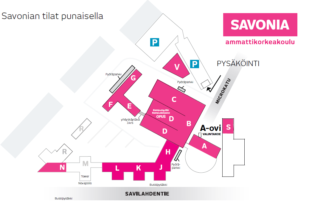 Savonia-ammattikorkeakoulun kartta, johon on merkitty rakennukset vaaleanpunaisella, merkitty sisäänkäynnit, pysäköintialueet ja bussipysäkit Savilahdentien varrella. Pääsisäänkäynti (A-ovi) ja keskeiset paikat on korostettu.
