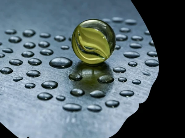 Hybridisti lähellä - avaimia onnistuneeseen johtamiseen (Master)